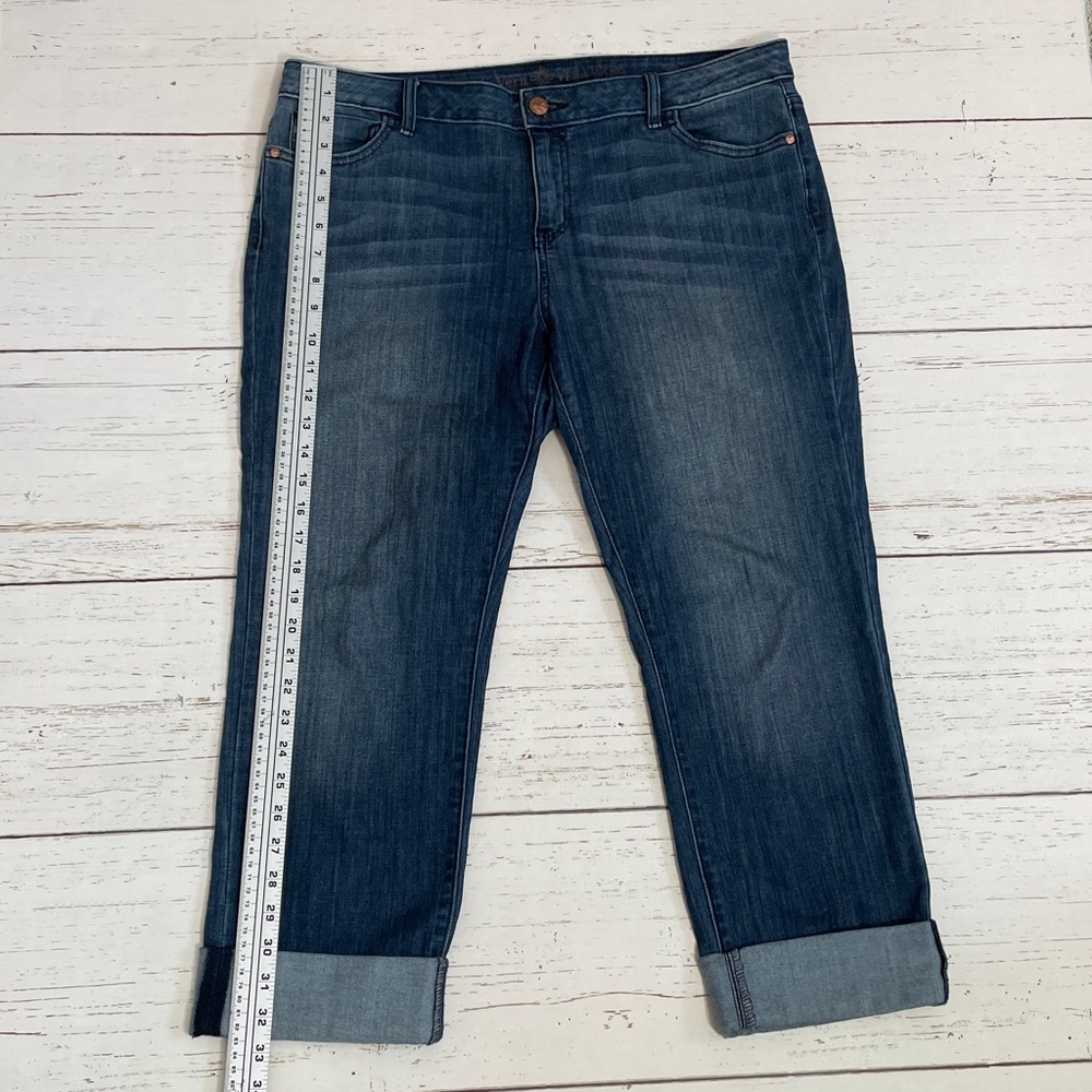 Simply Vera Vera Wang Roll Cuff Denim Capri Jeans, size 12 - Picture 16 of 16